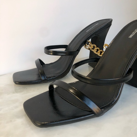 NWOT! PLT -Black strap blocked Heel Gold Chain Hardware Sandals - Picture 3 of 6